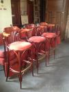 3 CHAISES HAUTES DE BAR 